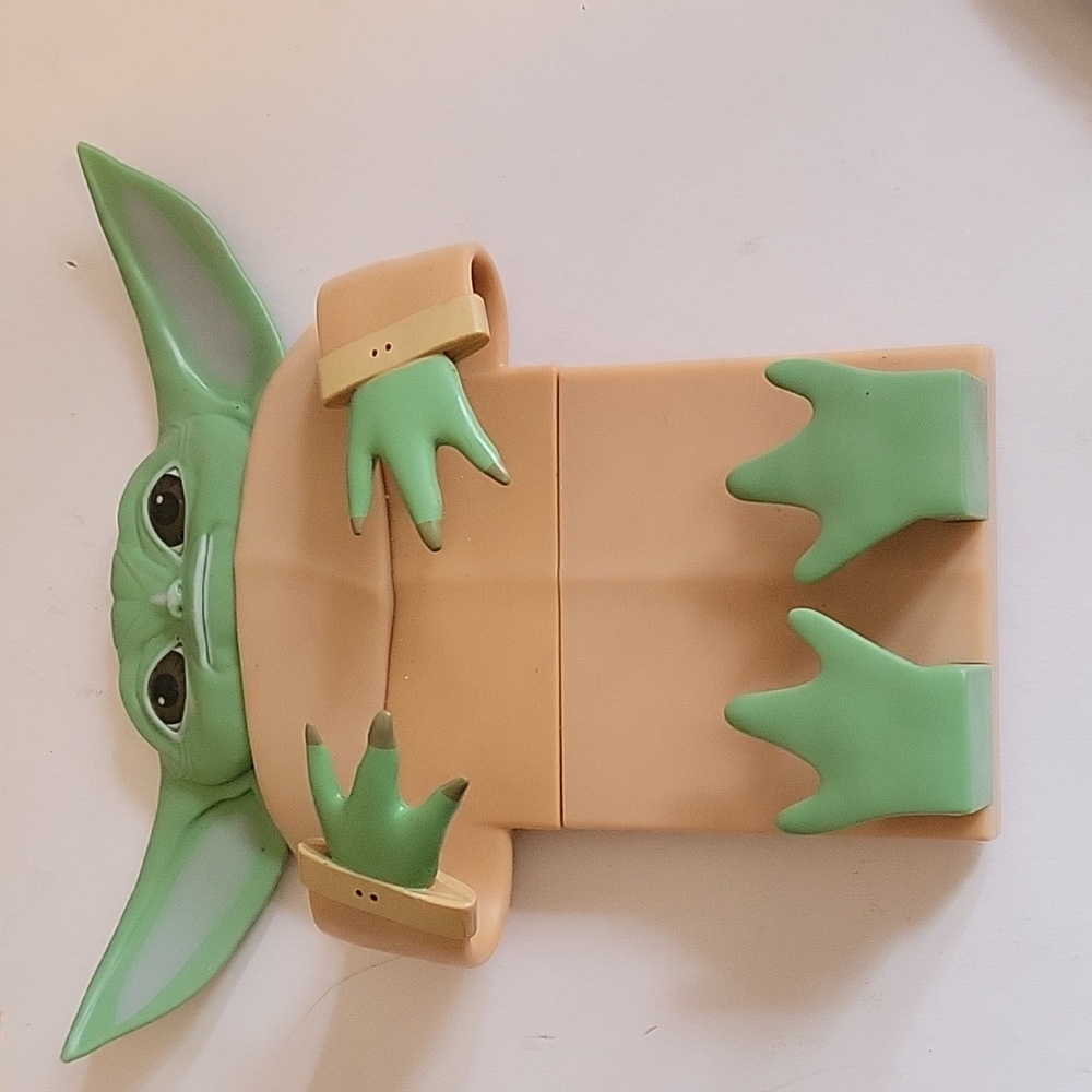 Star Wars Baby Yoda Cell Phone Holder